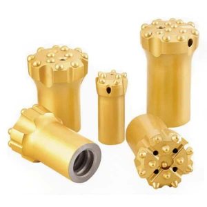 رأس مثقاب مزود بمسامير